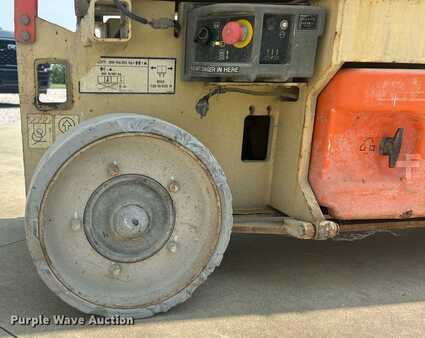Scissor lift 2007  JLG 2030ES (30)