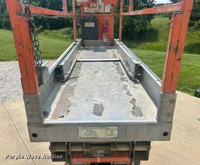 Scissor lift 2007  JLG 2030ES (9)