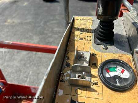 Scissor lift - Skyjack SJIII 3226 (18)
