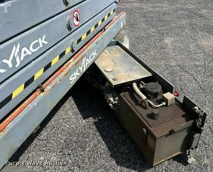 Scissor lift - Skyjack SJIII 3226 (25)