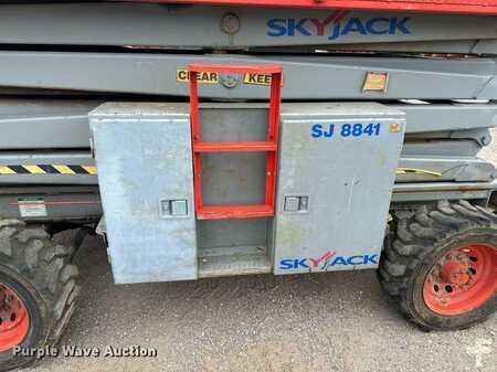 Scissor lift 2006  Skyjack SJ8841 (11)