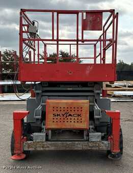 Scissor lift 2006  Skyjack SJ8841 (2)