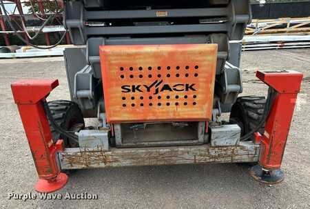Scissor lift 2006  Skyjack SJ8841 (24)
