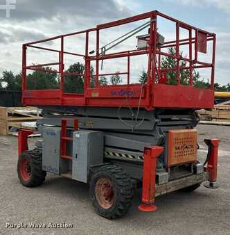 Scissor lift 2006  Skyjack SJ8841 (3)