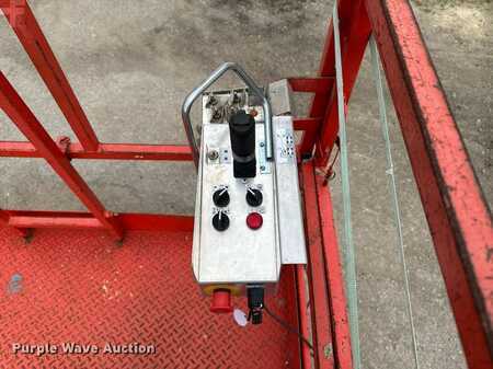 Scissor lift 2006  Skyjack SJ8841 (32)