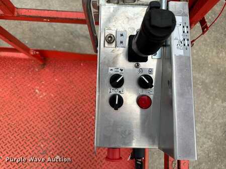 Scissor lift 2006  Skyjack SJ8841 (34)