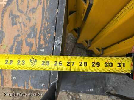 Vertical mast lift - Workforce XLT Cat 23 (18)