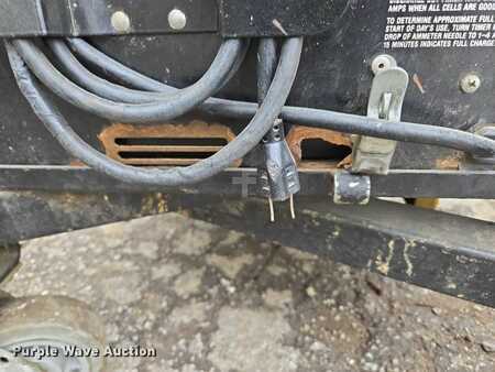 Vertical mast lift - Workforce XLT Cat 23 (23)