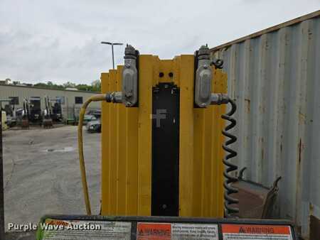 Vertical mast lift - Workforce XLT Cat 23 (25)