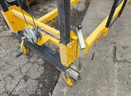 Vertical mast lift - Workforce XLT Cat 23 (34)