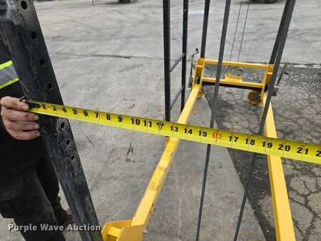Vertical mast lift - Workforce XLT Cat 23 (39)