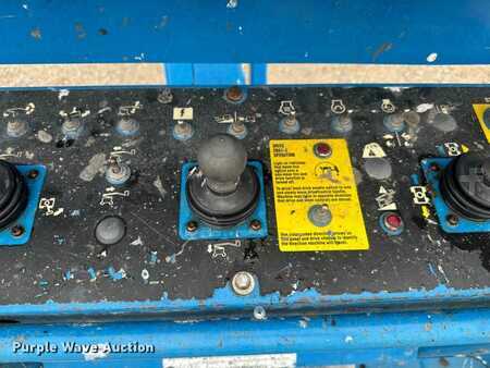 Telescopic boom lift 2012  Genie Z-45/25J (17)