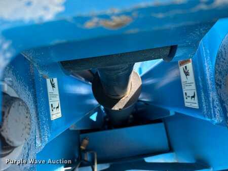 Telescopic boom lift 2012  Genie S85 (11)