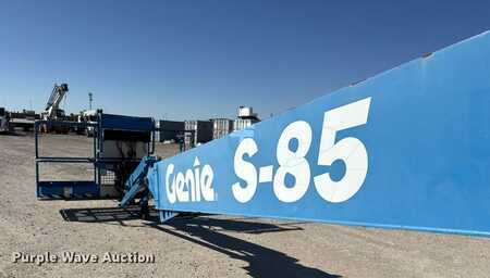 Telescopic boom lift 2012  Genie S85 (12)