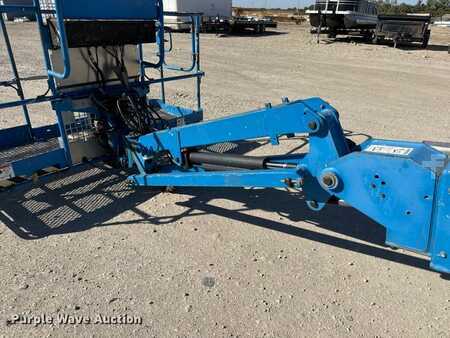 Telescopic boom lift 2012  Genie S85 (13)