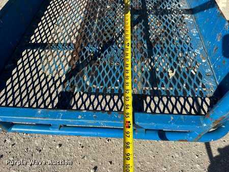 Telescopic boom lift 2012  Genie S85 (19)