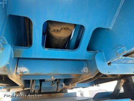 Telescopic boom lift 2012  Genie S85 (35)