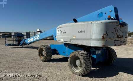 Telescopic boom lift 2012  Genie S85 (7)