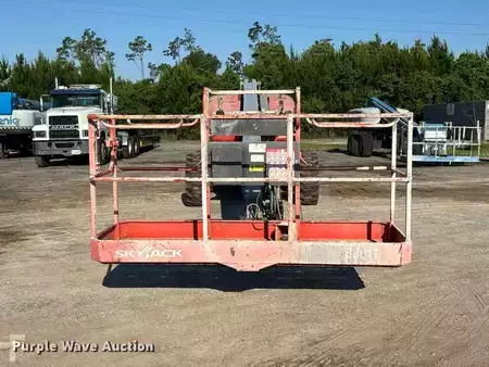 Telescopic boom lift - SkyJack SJ61T (2)