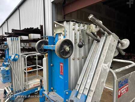 Vertical mast lift - Genie AWP-30S (23)