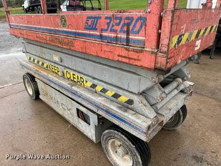 Plataforma Tijera 1994  SkyJack SJ-3220 (22)