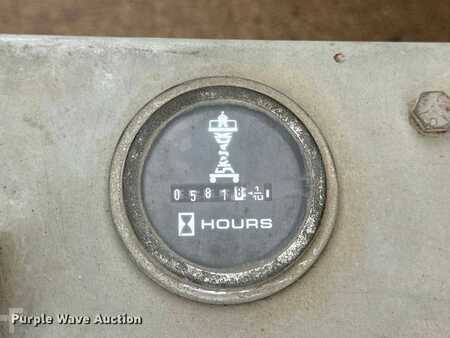 Plataforma Tijera 1994  SkyJack SJ-3220 (36)