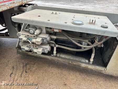 Plataforma Tijera 1994  SkyJack SJ-3220 (37)