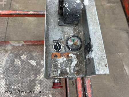 Plataforma Tijera 1995  SkyJack SJ-4626 (19)