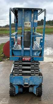 Scissor lift 2004  Genie GS-1930 (2)