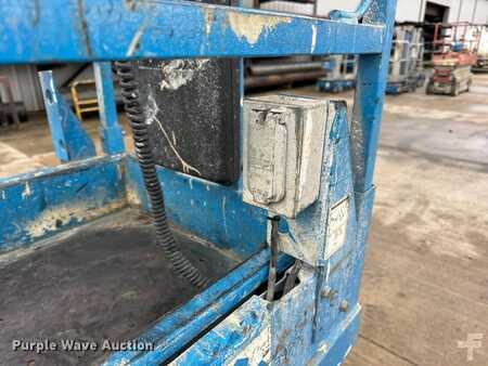 Scissor lift 2004  Genie GS-1930 (21)