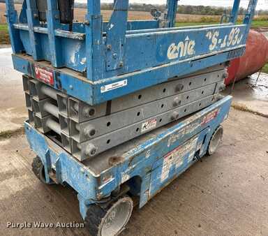 Scissor lift 2004  Genie GS-1930 (24)