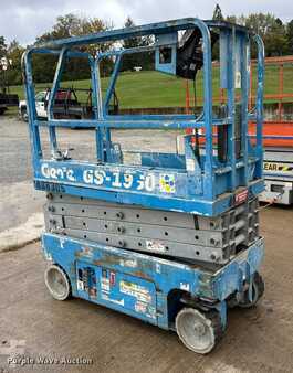 Scissor lift 2004  Genie GS-1930 (3)
