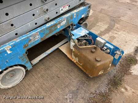 Scissor lift 2004  Genie GS-1930 (33)