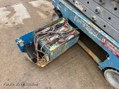 Scissor lift 2004  Genie GS-1930 (38)