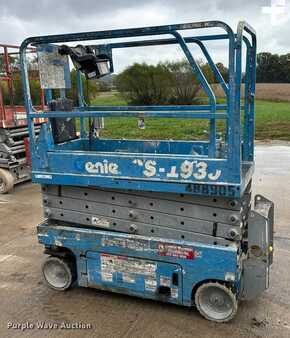 Scissor lift 2004  Genie GS-1930 (8)