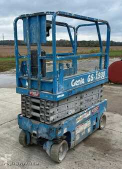 Scissor lift - Genie GS-1930 (1)
