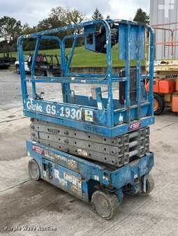 Scissor lift - Genie GS-1930 (3)