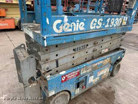 Scissor lift - Genie GS-1930 (31)