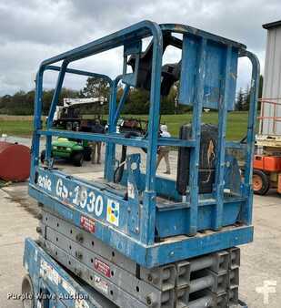 Scissor lift 2003  Genie GS-1930 (11)