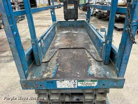 Scissor lift 2003  Genie GS-1930 (13)