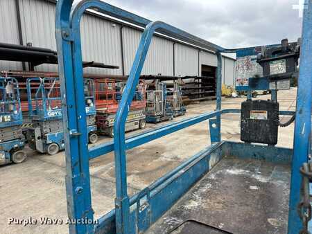 Scissor lift 2003  Genie GS-1930 (14)