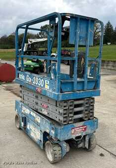 Scissor lift 2003  Genie GS-1930 (3)