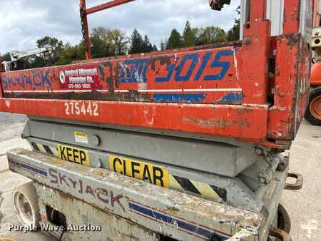 Plataforma Tijera 1999  SkyJack SJIII-3015 (30)