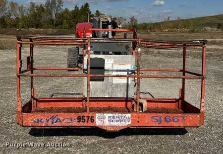 Plataforma Telescópica 2012  SkyJack SJ66T (2)