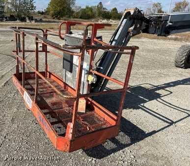 Plataforma Telescópica 2012  SkyJack SJ66T (29)