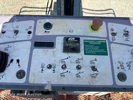 Plataforma Telescópica 2012  SkyJack SJ66T (33)