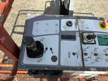 Telescopic boom lift - SkyJack SJ45T (31)