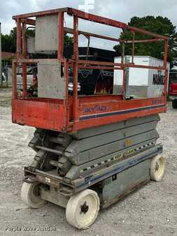 Scissor lift 2007  SkyJack SJIII 3226 (1)