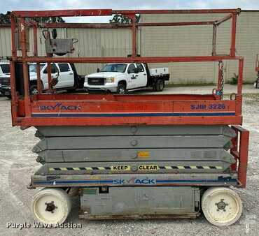 Scissor lift 2007  SkyJack SJIII 3226 (8)