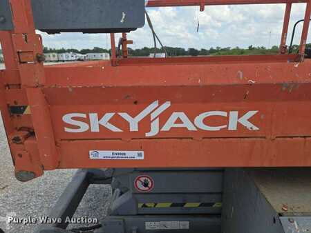 Scissor lift 2013  Skyjack SJ6826 RT (26)